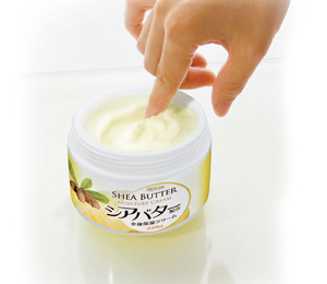 Shea Butter Body Moisturizing Cream 220g Usage image